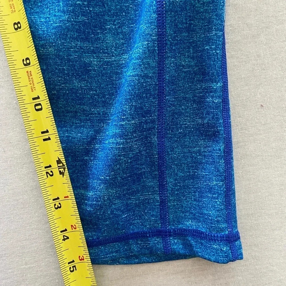 Adidas tech fit sport bra and cropped leggings Sz S - Picture 12 of 12